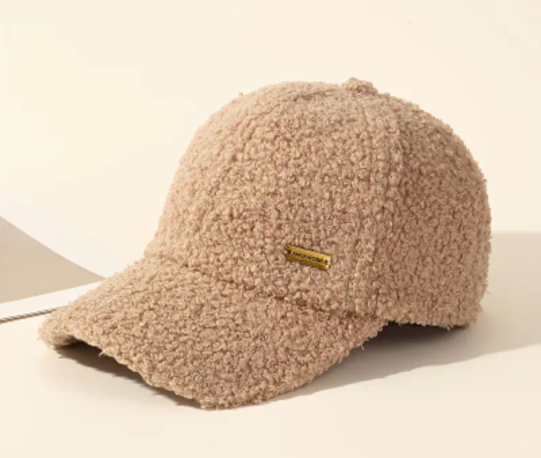 Czapka z Daszkiem Baranek Beżowa